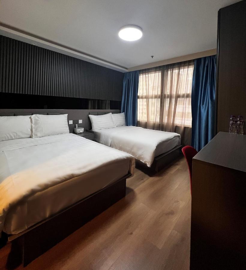 Hennessy Hotel Гонконг Экстерьер фото